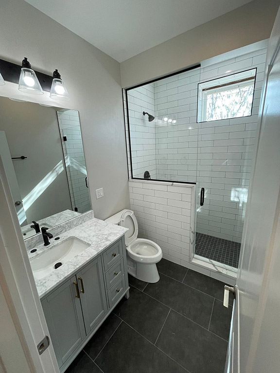 Bathroom Photo 2